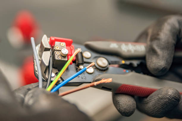 Best Electrical Troubleshooting Services  in Bingham Farms, MI